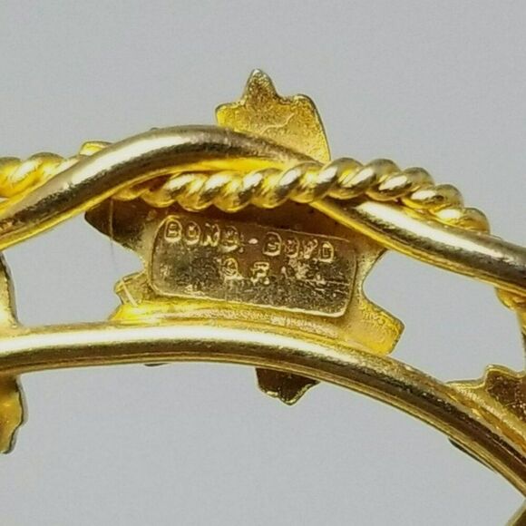 Vintage Yellow Gold Filled Leaf Wreath Circle Brooch, Signed Lapel Pin, Estate - Picture 4 of 7